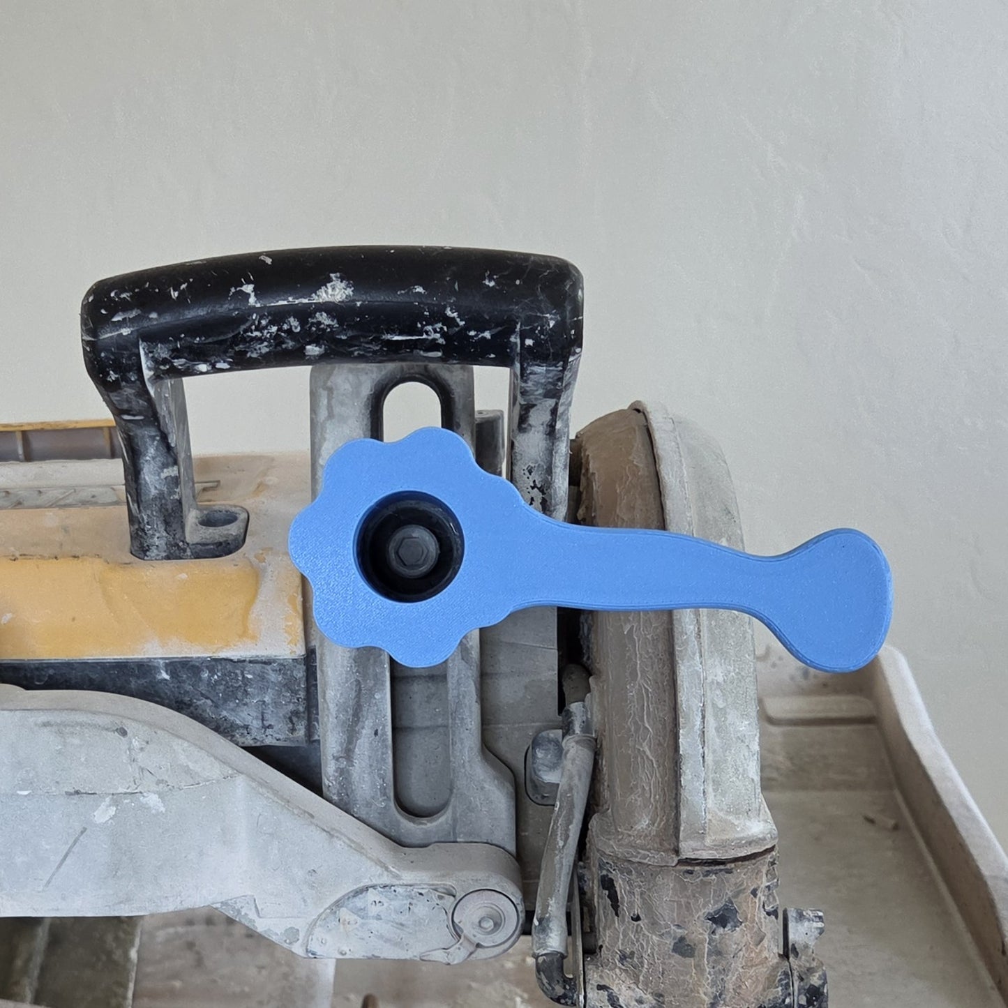 DeWalt Tile Saw Handle Fits D36000 & D24000 - No Modification - Slips over existing Knob