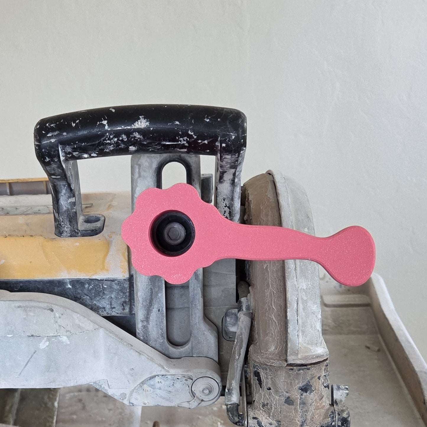 DeWalt Tile Saw Handle Fits D36000 & D24000 - No Modification - Slips over existing Knob