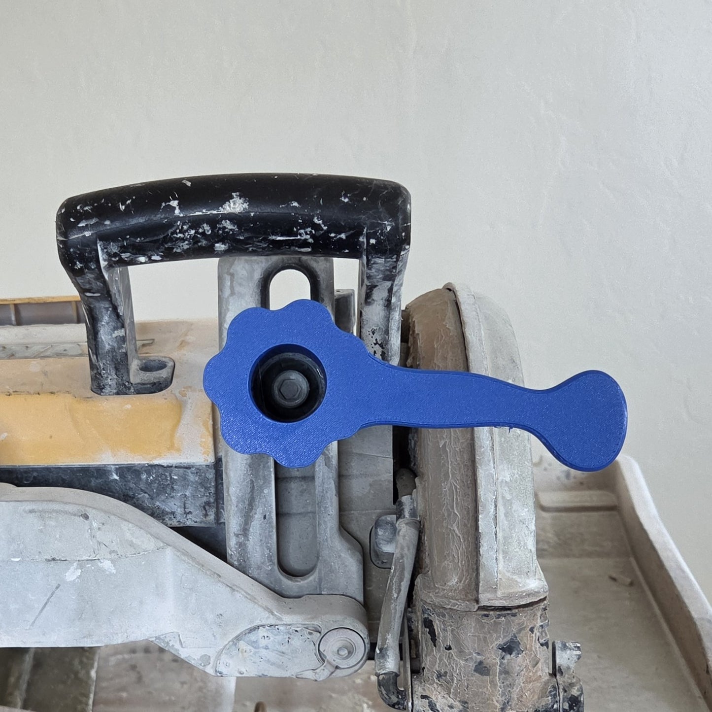 DeWalt Tile Saw Handle Fits D36000 & D24000 - No Modification - Slips over existing Knob