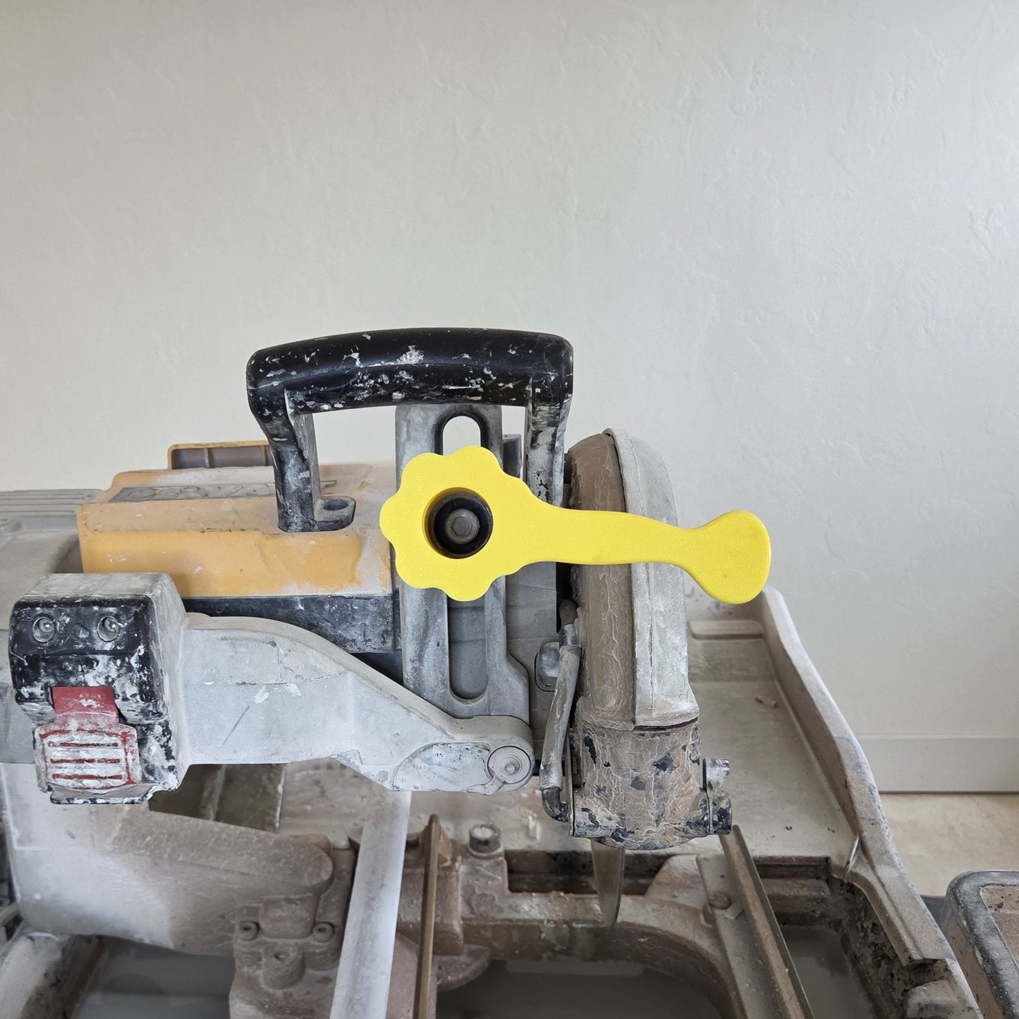 DeWalt Tile Saw Handle Fits D36000 & D24000 - No Modification - Slips over existing Knob